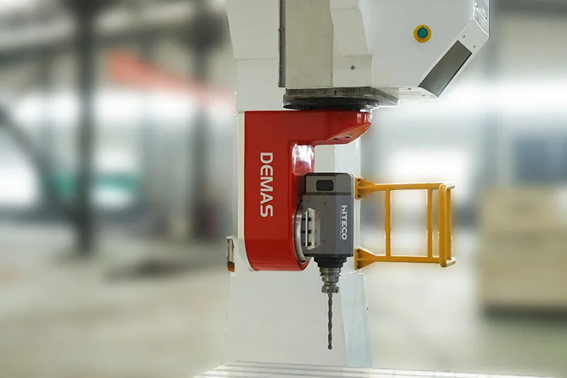 Demas 5 axes tête de routeur cnc 5 axes